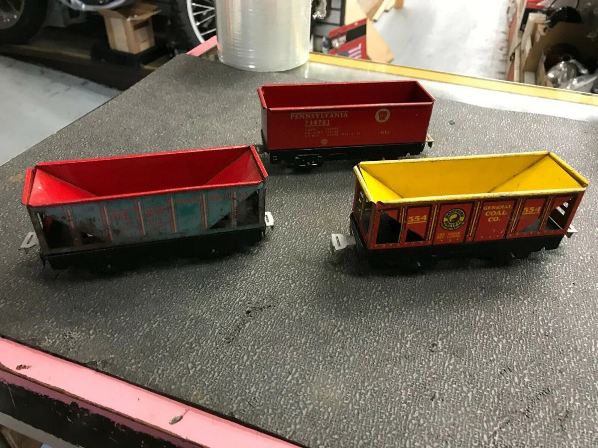 LOT 3 VINTAGE MARX NORTHER PACIFIC GENERAL COAL HOPPER PA RED HOPPER FOUR WHEEL